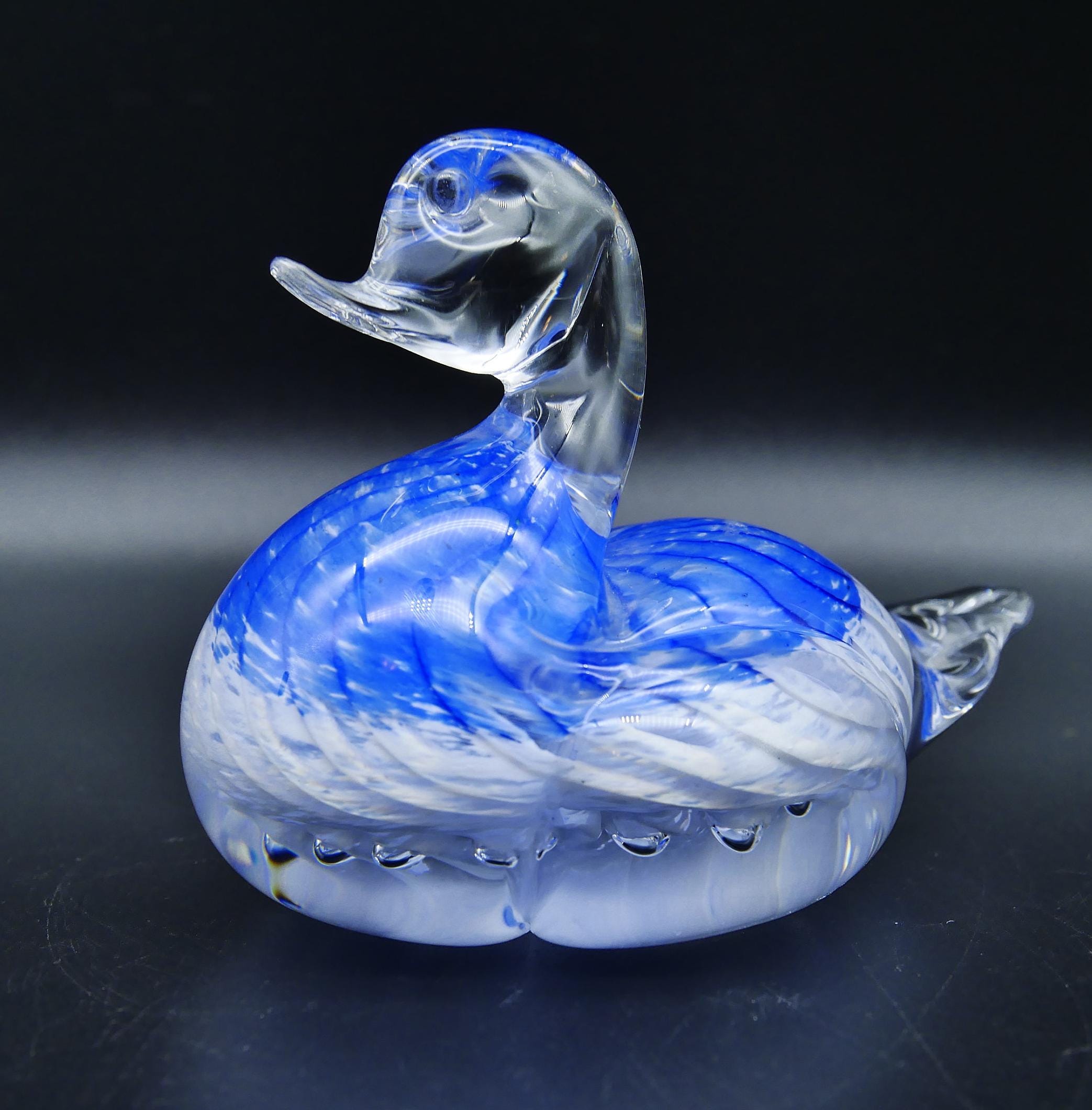 Collectible GlassBullicante art glass duck figurine - Swedish hand blown duck, 1970s Image 2