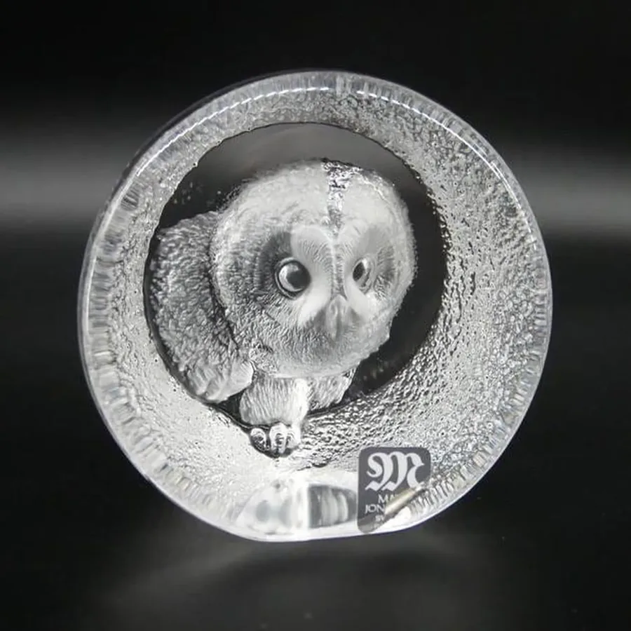 Collectible GlassOwl art glass paperweight sculpture, Mats Jonasson signed Image 10