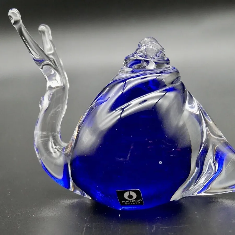 Collectible GlassVintage Pukeberg Glass Snail Figurine: Hand-Blown Swedish Art Glass Image 4
