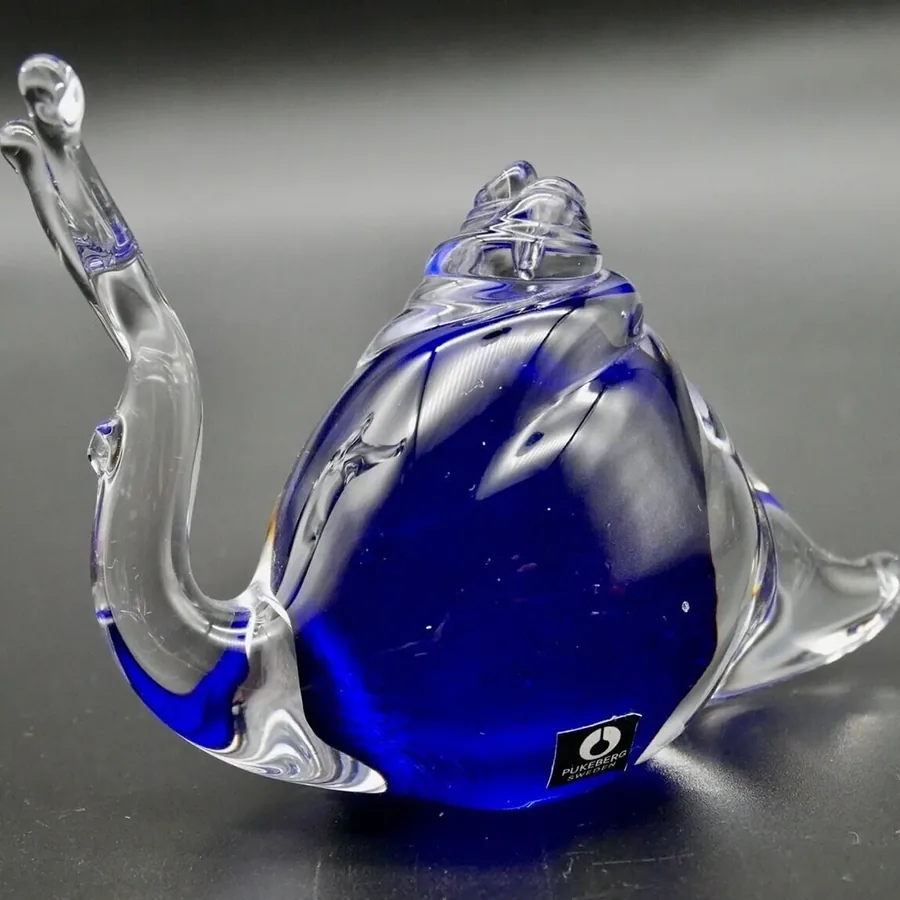 Collectible GlassVintage Pukeberg Glass Snail Figurine: Hand-Blown Swedish Art Glass Image 9