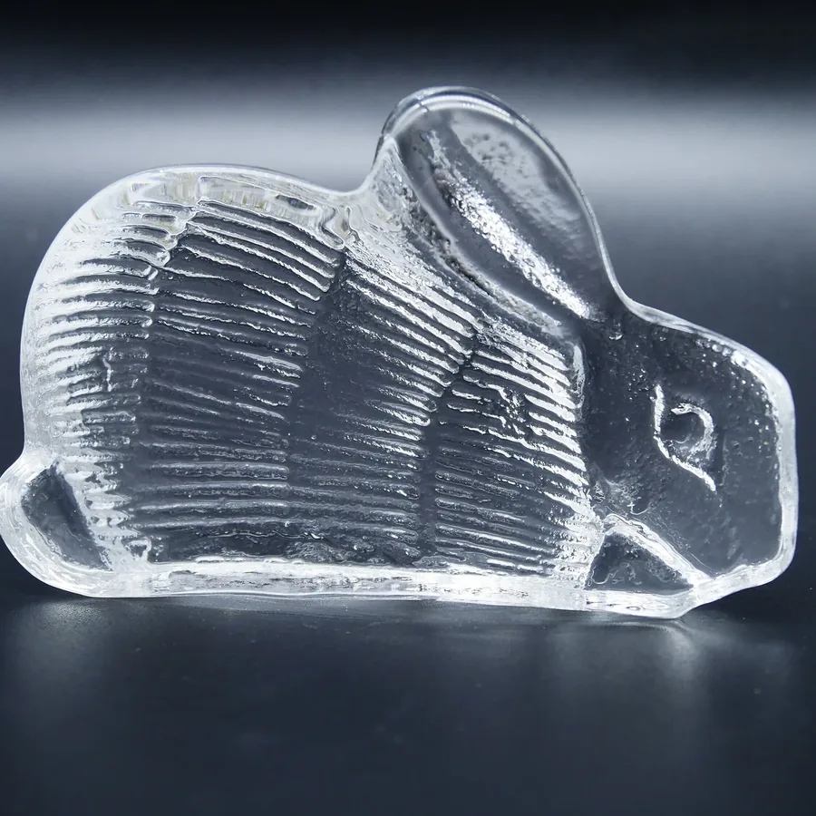 Lisa larson art glass rabbit for royal krona sweden - vintage crystal rabbit animal figurine paperweight made in sweden