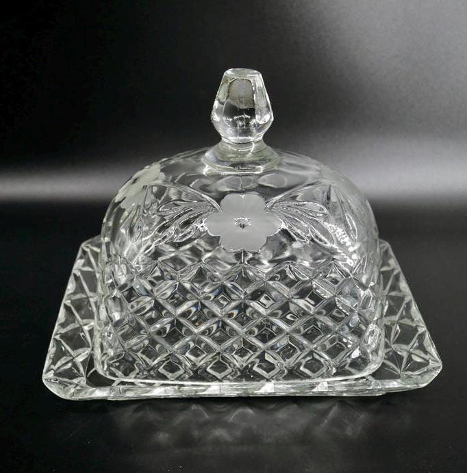 Pressed Glass Butter Dish with Lid, Diamond & Floral Pattern, 21.5 cmCollectible Glass All Things Retro Store