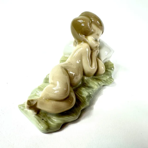 Mid Century Pottery & CeramicsLladró Sleeping Angel Cherub Figurine Vintage Spanish Porcelain Image 3