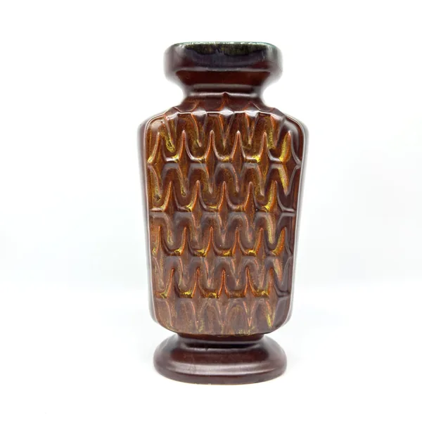 Full-length Scheurich 1250/28 vase shown straight-on, brown chevron relief, ochre highlights, cobalt-blue rim cap visible