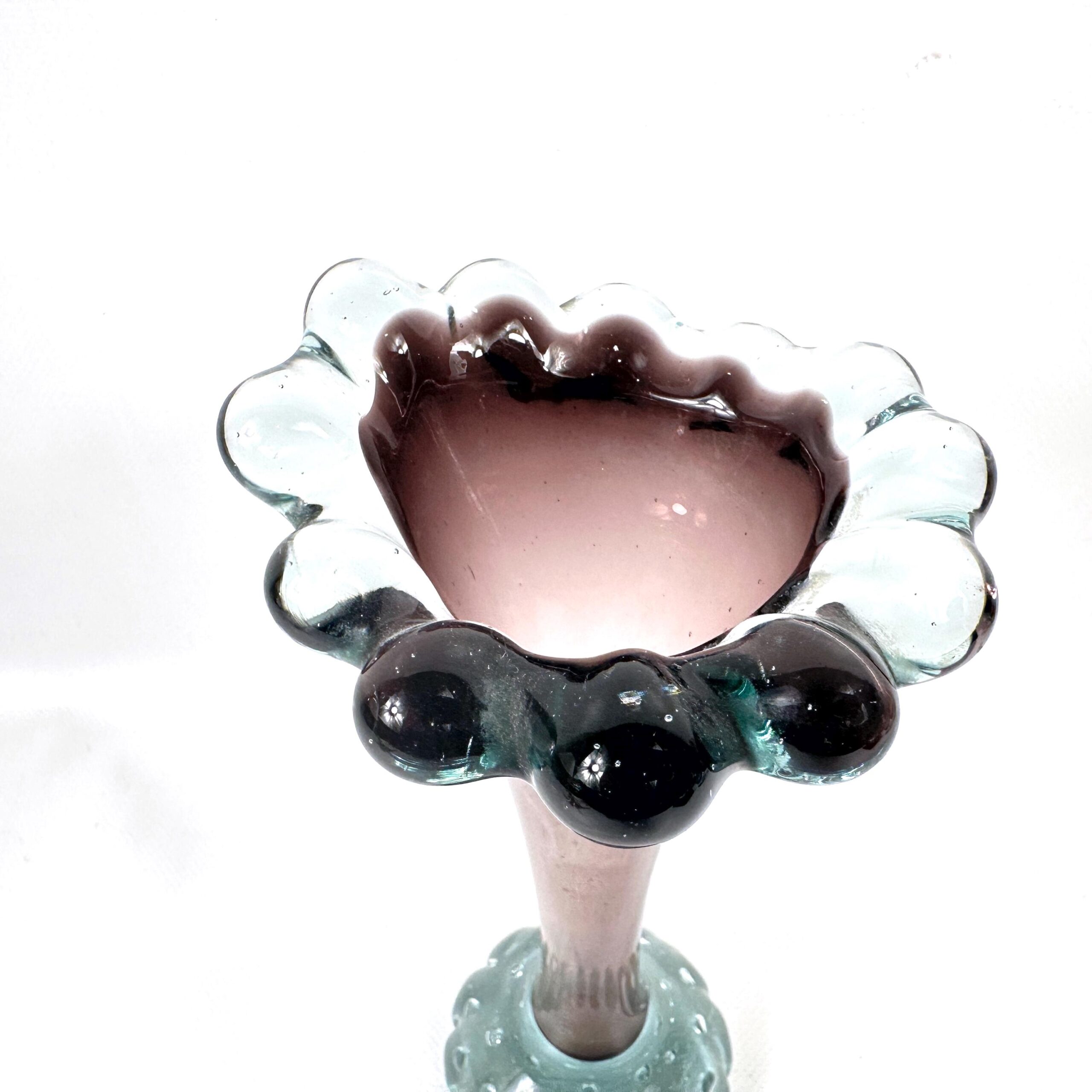 Bubble rim detail with clear glass accents and dark onyx spheres