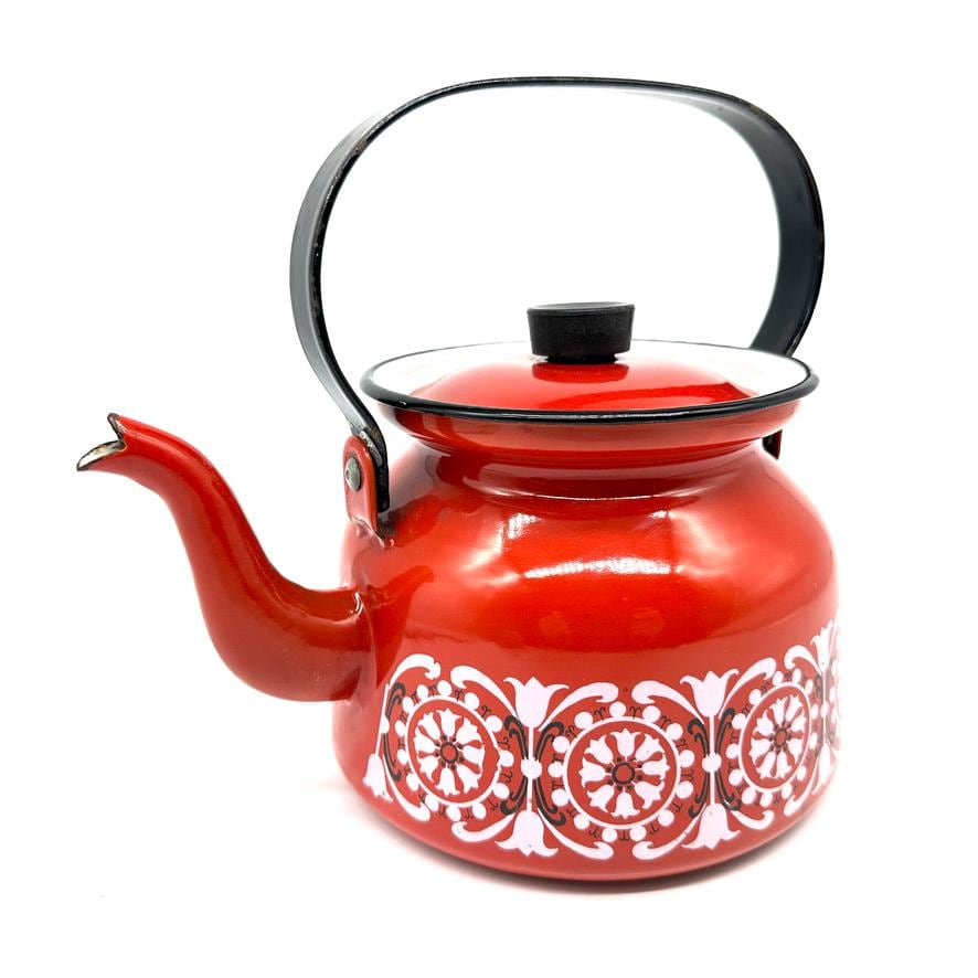 Finel Kaj Franck red enamel teapot with white Punahilkka floral pattern, black handle, three-quarter front view